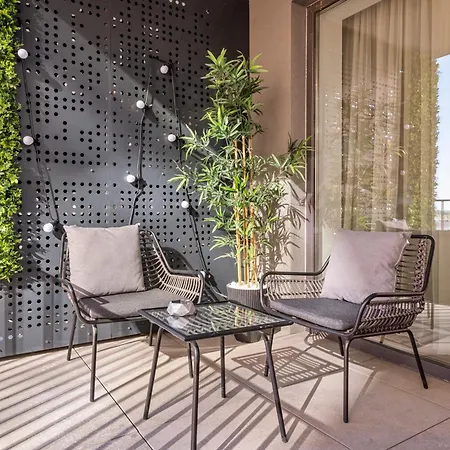 Coffee Residence Deluxe Bucharest Exterior photo